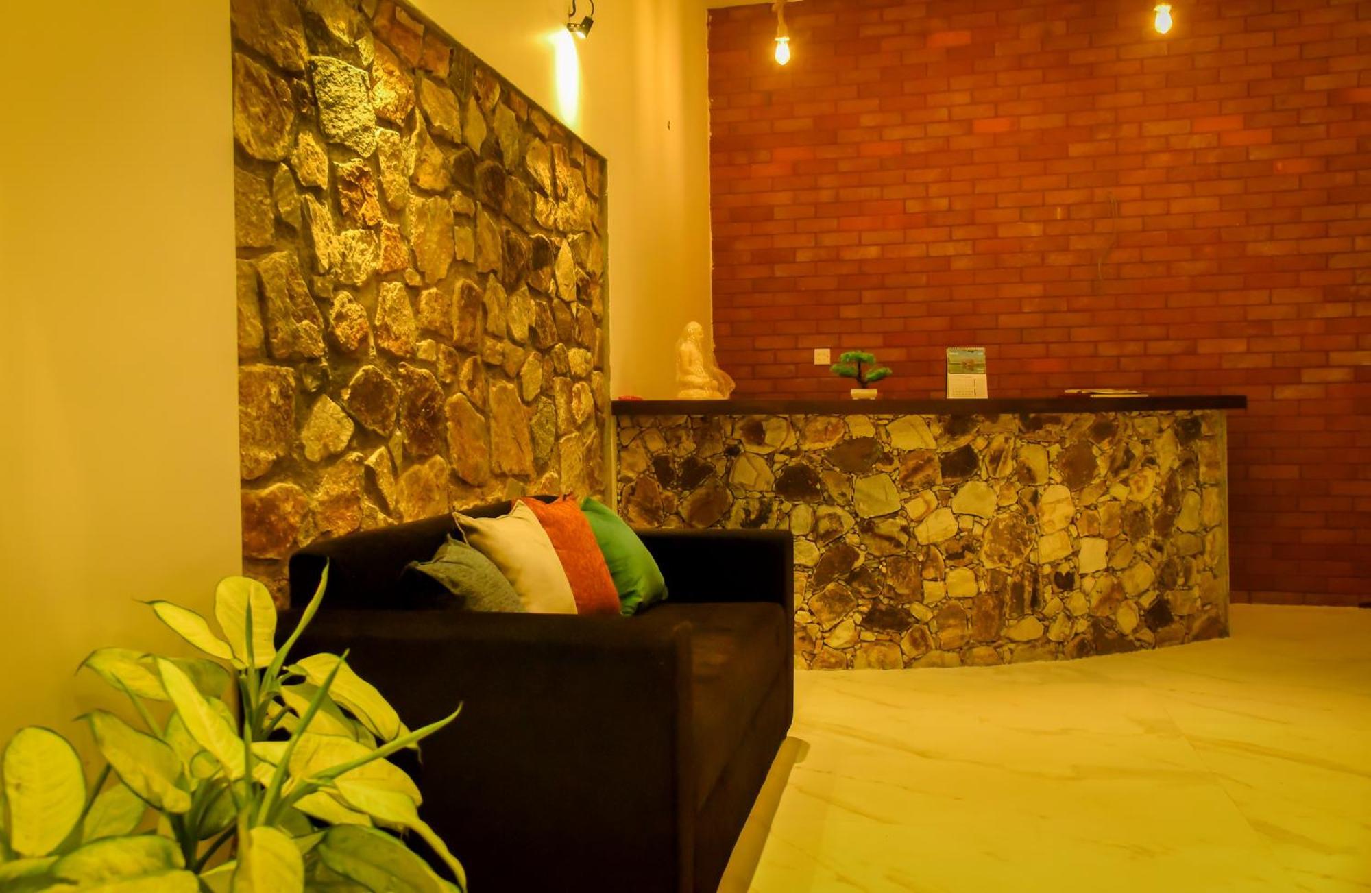 Ever Breeze Ella Hotel ภายนอก รูปภาพ