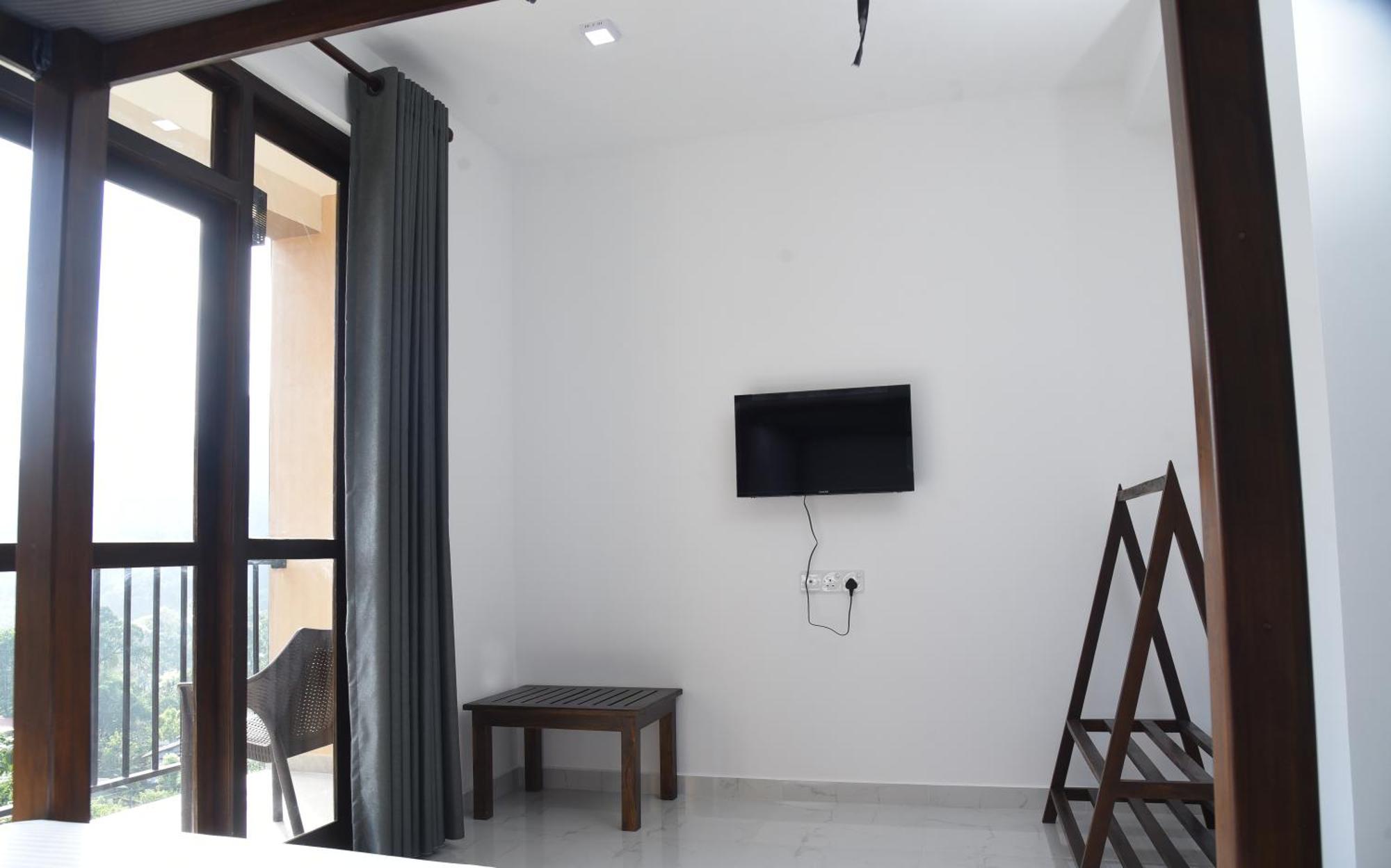 Ever Breeze Ella Hotel ภายนอก รูปภาพ